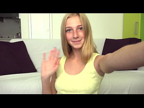 ❤️ Wenn ich gelangweilt bin, masturbiere ich faul meine rosa Muschi ☑ Super sex bei uns ❌️