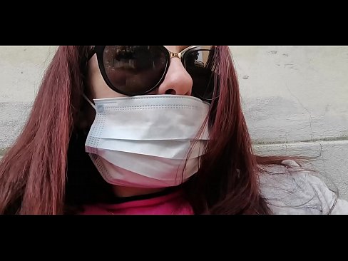 ❤️ Nicoletta rächt sich an ihrem Nachbarn und pinkelt in seine Garage (Special Covid19 Italian Quarantine) ☑ Super sex bei uns ❌️