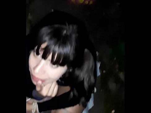 ❤️ Auf der Straße geschwollenen Penis im Austausch für Süßigkeiten ☑ Super sex bei uns ❌️