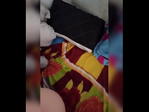 ❤️ Meine Mitbewohnerin bleibt allein zu Hause, weil ihr Mann in den Urlaub fährt und ich nutze die Gelegenheit, sie zu ficken und ihren Arsch mit Milch zu füllen ☑ Super sex bei uns ❌️