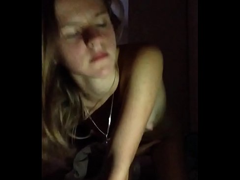 ❤️ Ein Mädchen masturbiert und wichst ☑ Super sex bei uns ❌️